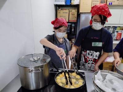 いきいき食堂の活動に参加しているサステナアンバサダー