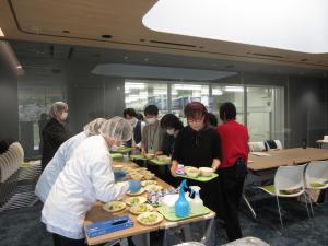 試食会の様子